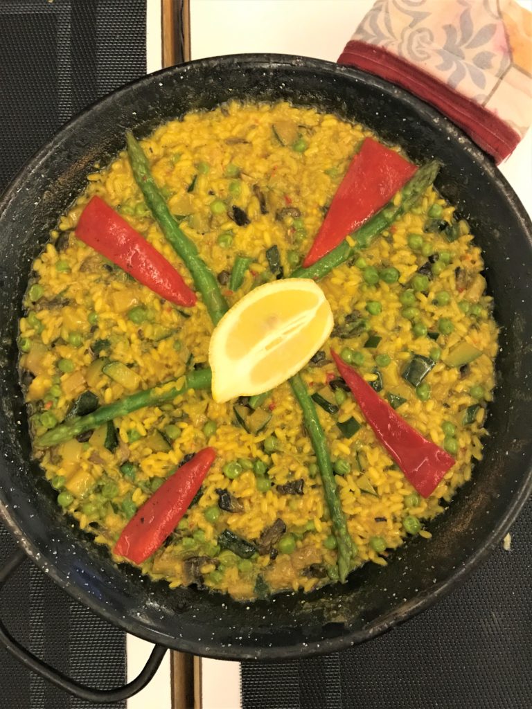 Vegetable paella from El Taberno Arco in Madrid